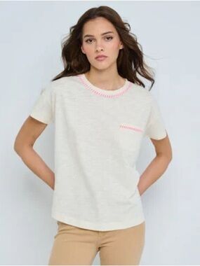 Lisa Todd Pick Me Up Short Sleeve Tee with Pink Trim NWT Size Medium